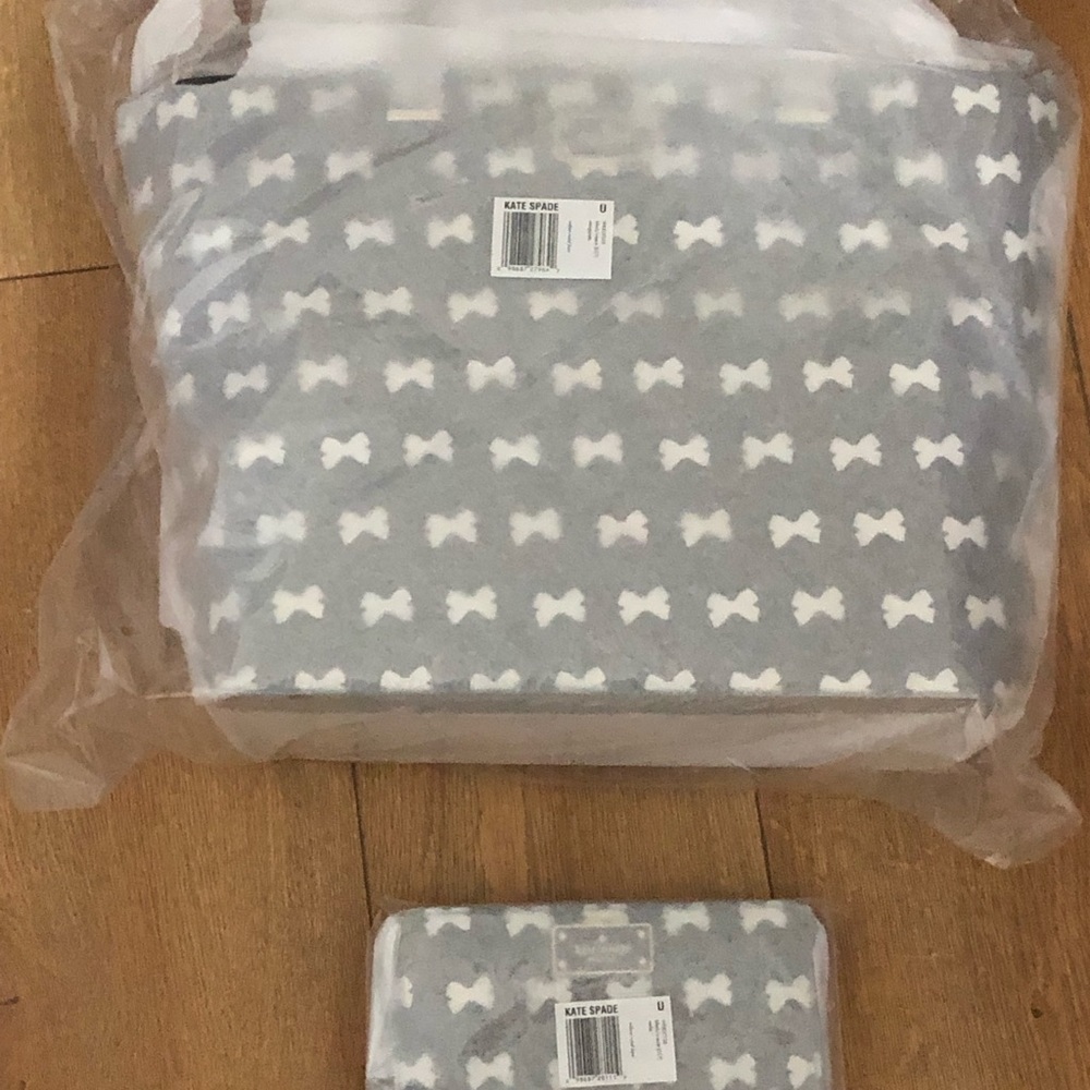 NWT Kate Spade Wilson bow Margareta set 😍 - Picture 6 of 6